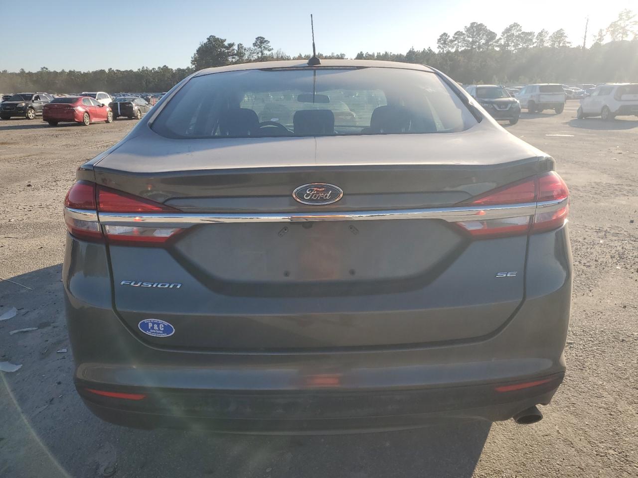 Ford Fusion Se Image 5
