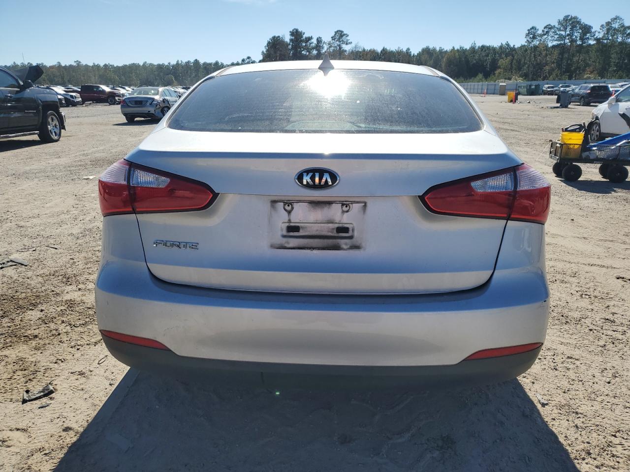 Kia Forte Lx Image 3