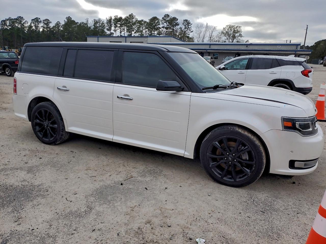 Ford Flex Limited Image 2