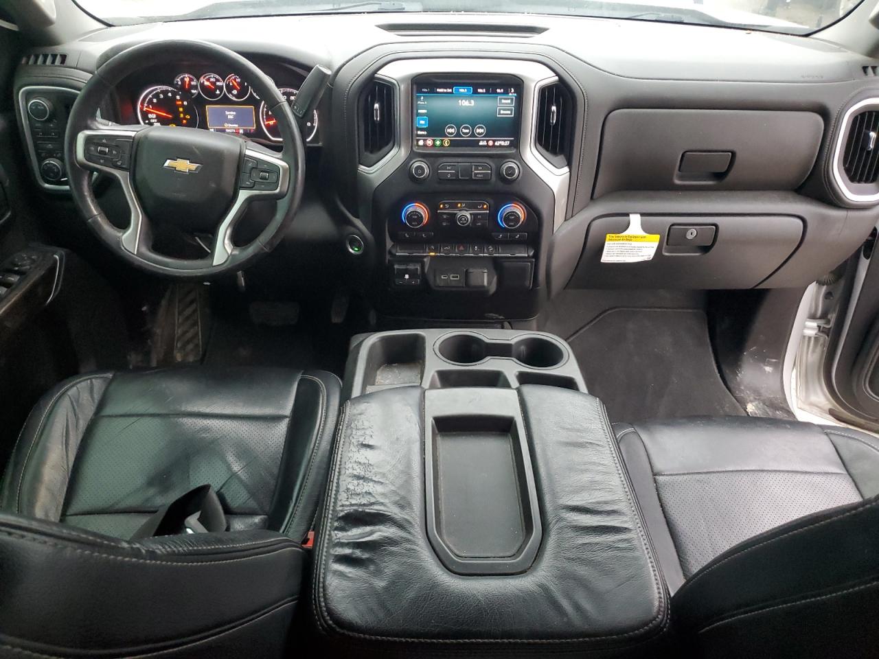 Chevrolet Silverado K1500 Lt Image 9