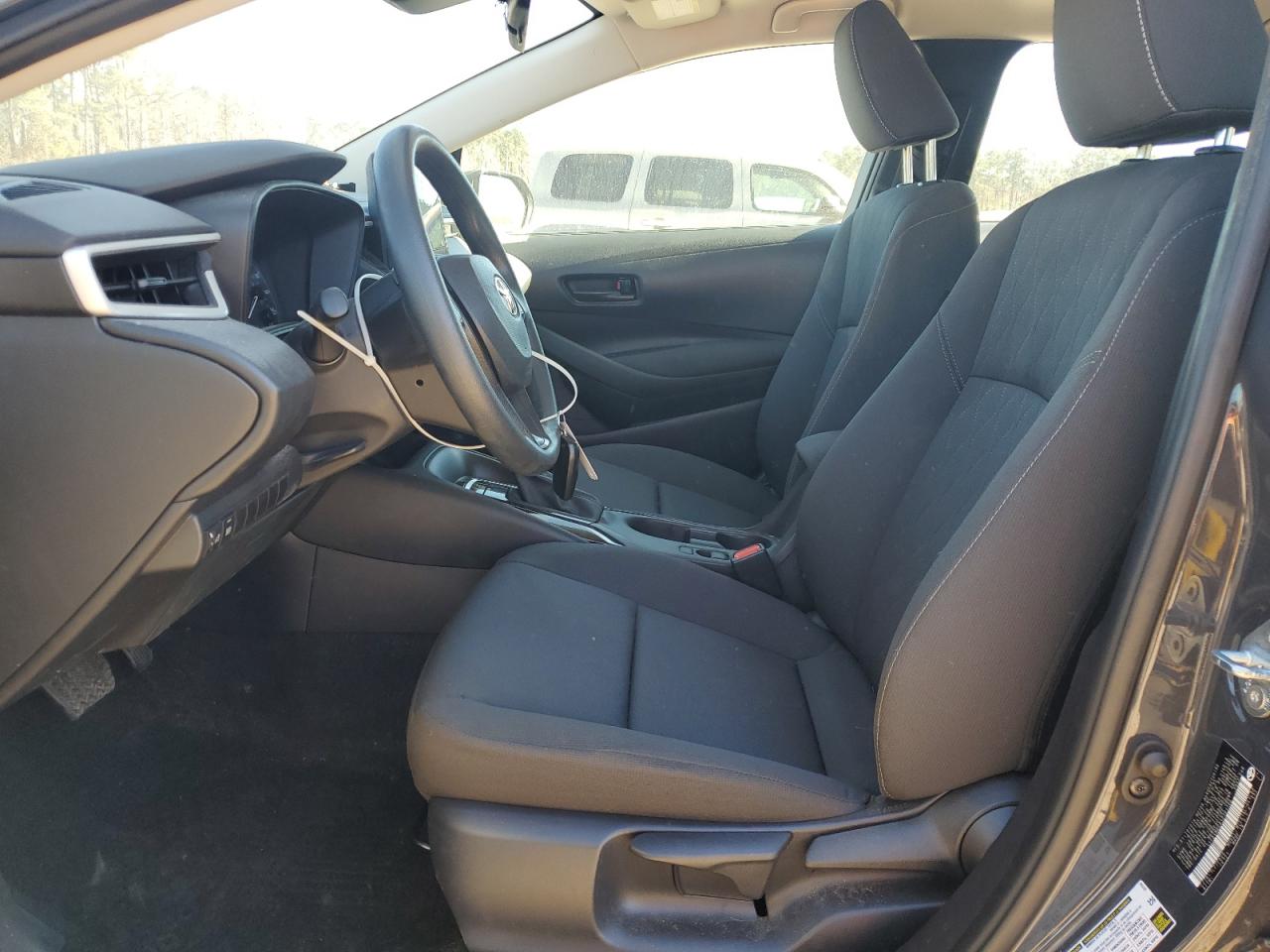 Toyota Corolla Le Image 7