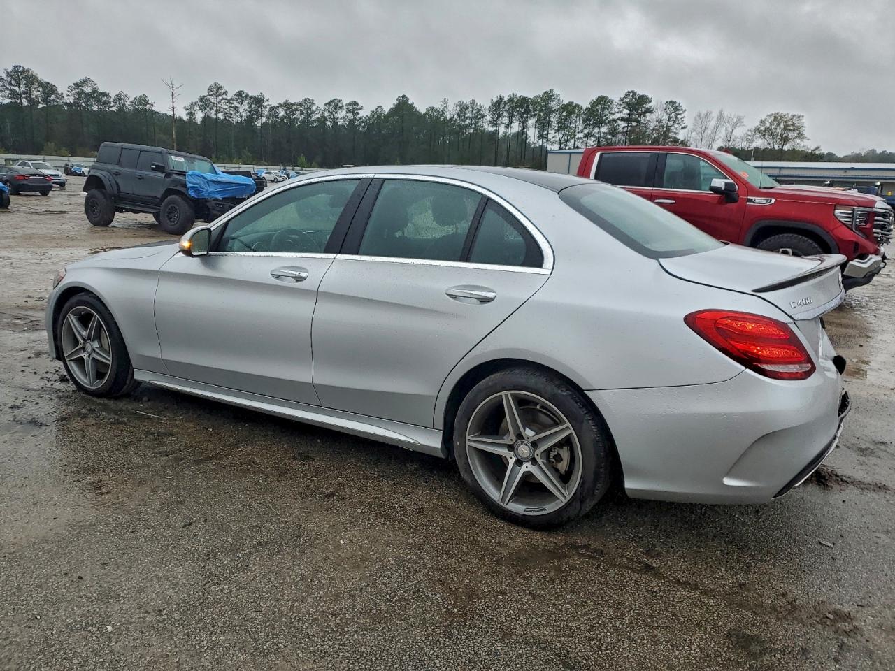 Mercedes-Benz C-Class 400 4matic Image 2