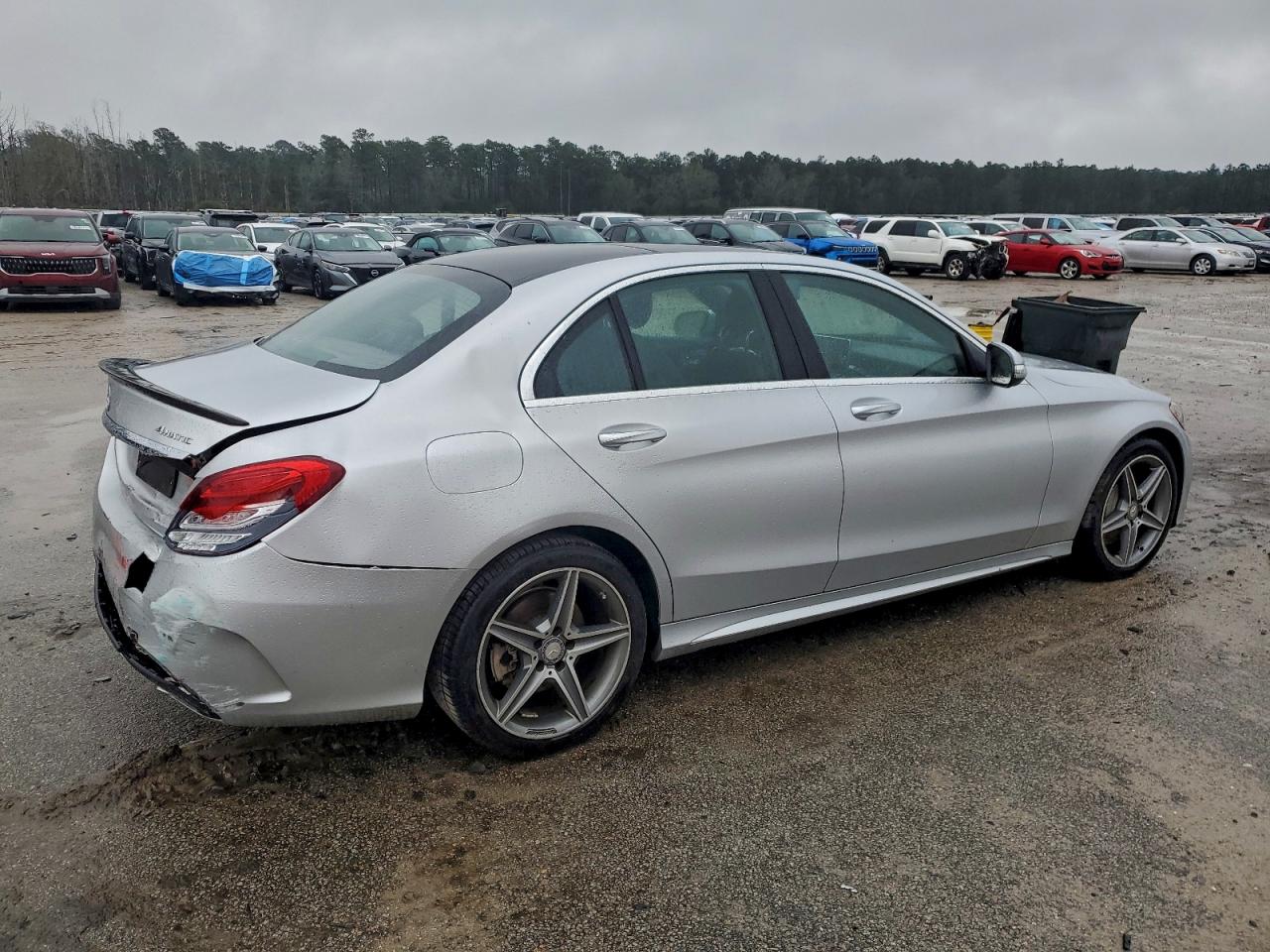 Mercedes-Benz C-Class 400 4matic Image 9