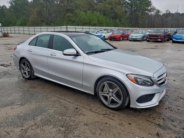 Mercedes-Benz C-Class 400 4matic Image 3