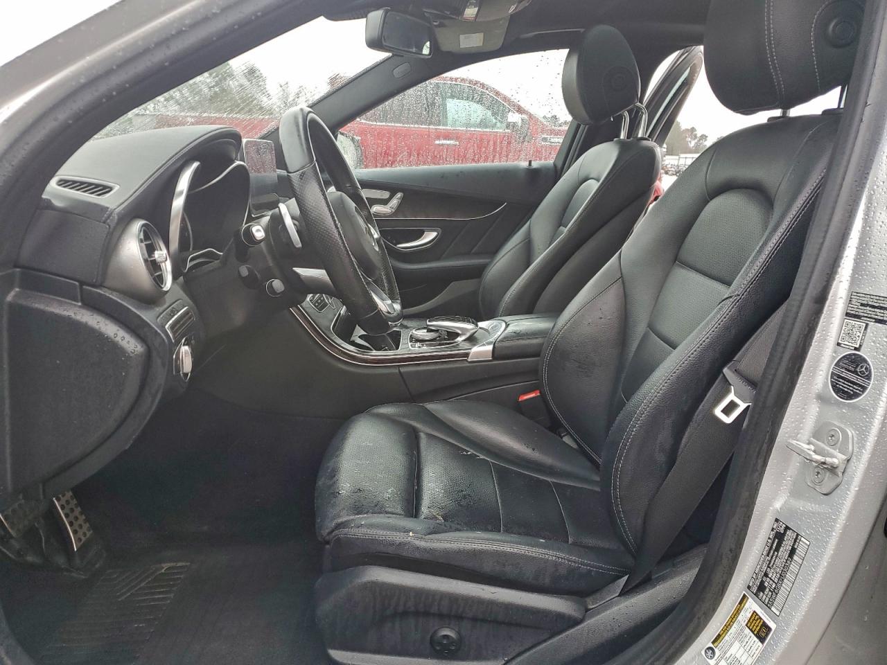 Mercedes-Benz C-Class 400 4matic Image 8