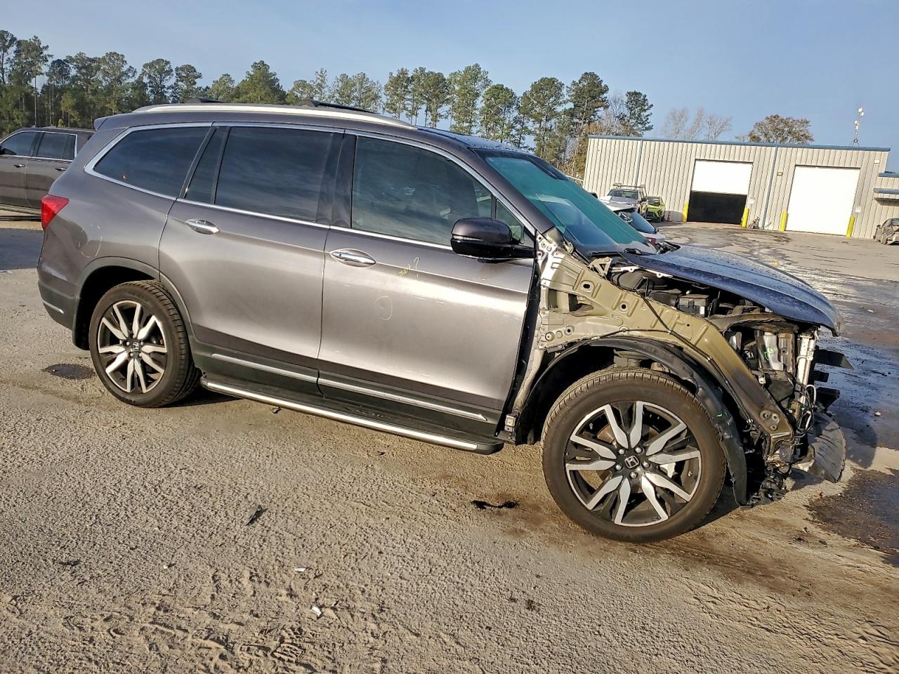 Honda Pilot Elite Image 6