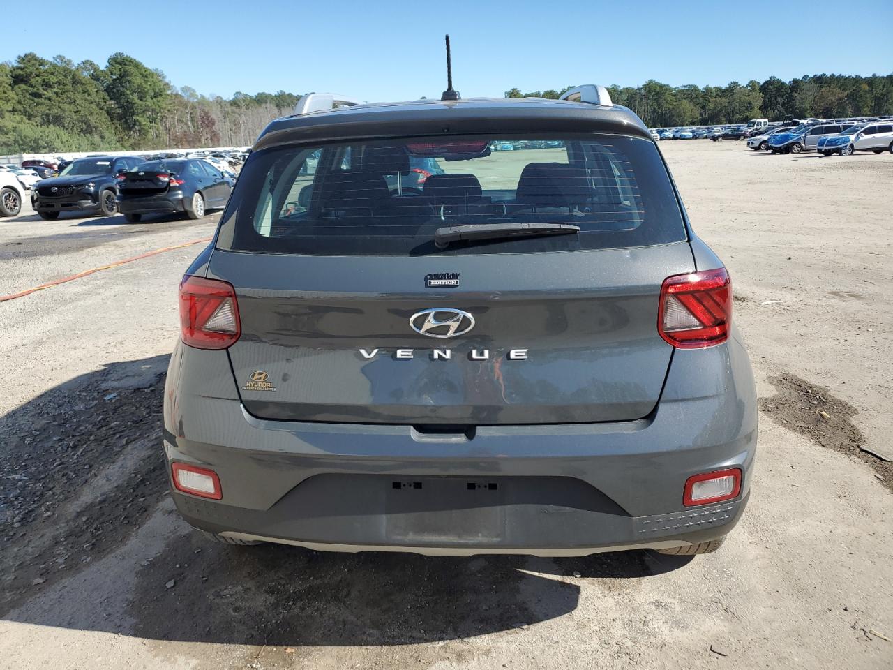 Hyundai VENUE Sel Image 12