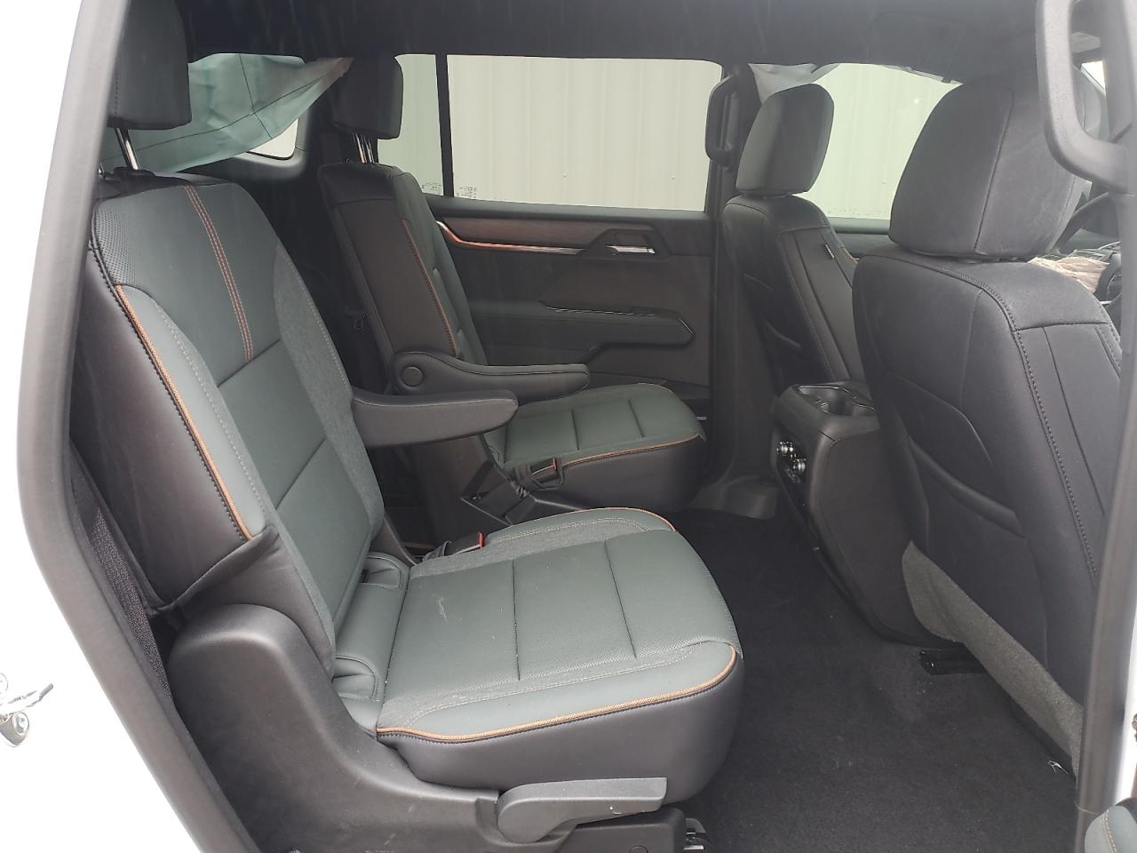 GMC Acadia At4 Image 11