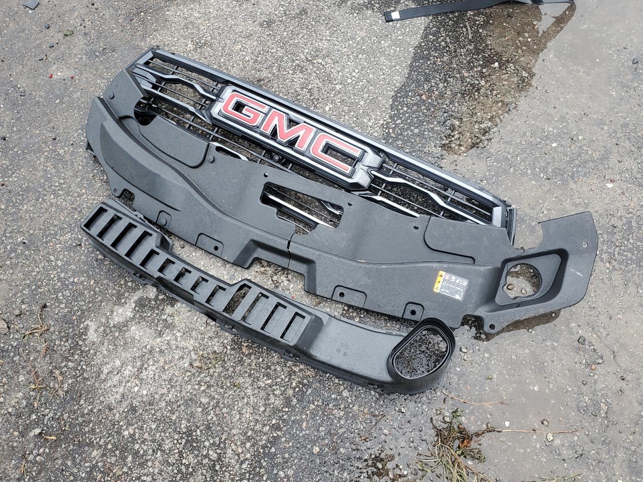 GMC Acadia At4 Image 13