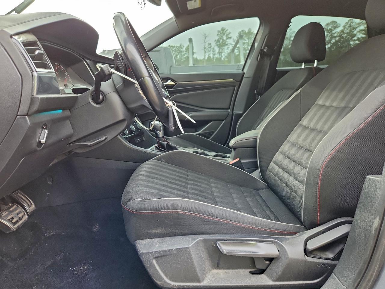 Volkswagen Jetta Gli Image 7