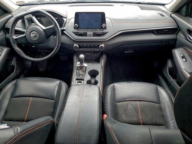 Nissan Altima Sr Image 7