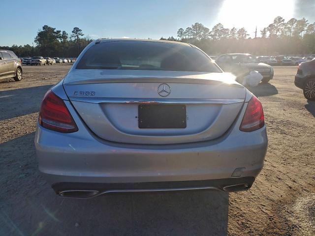 Mercedes-Benz C-Class 300 Image 3