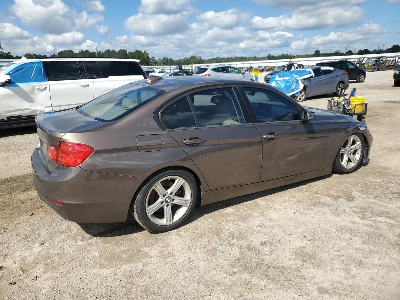 BMW 3 Series I Image 10