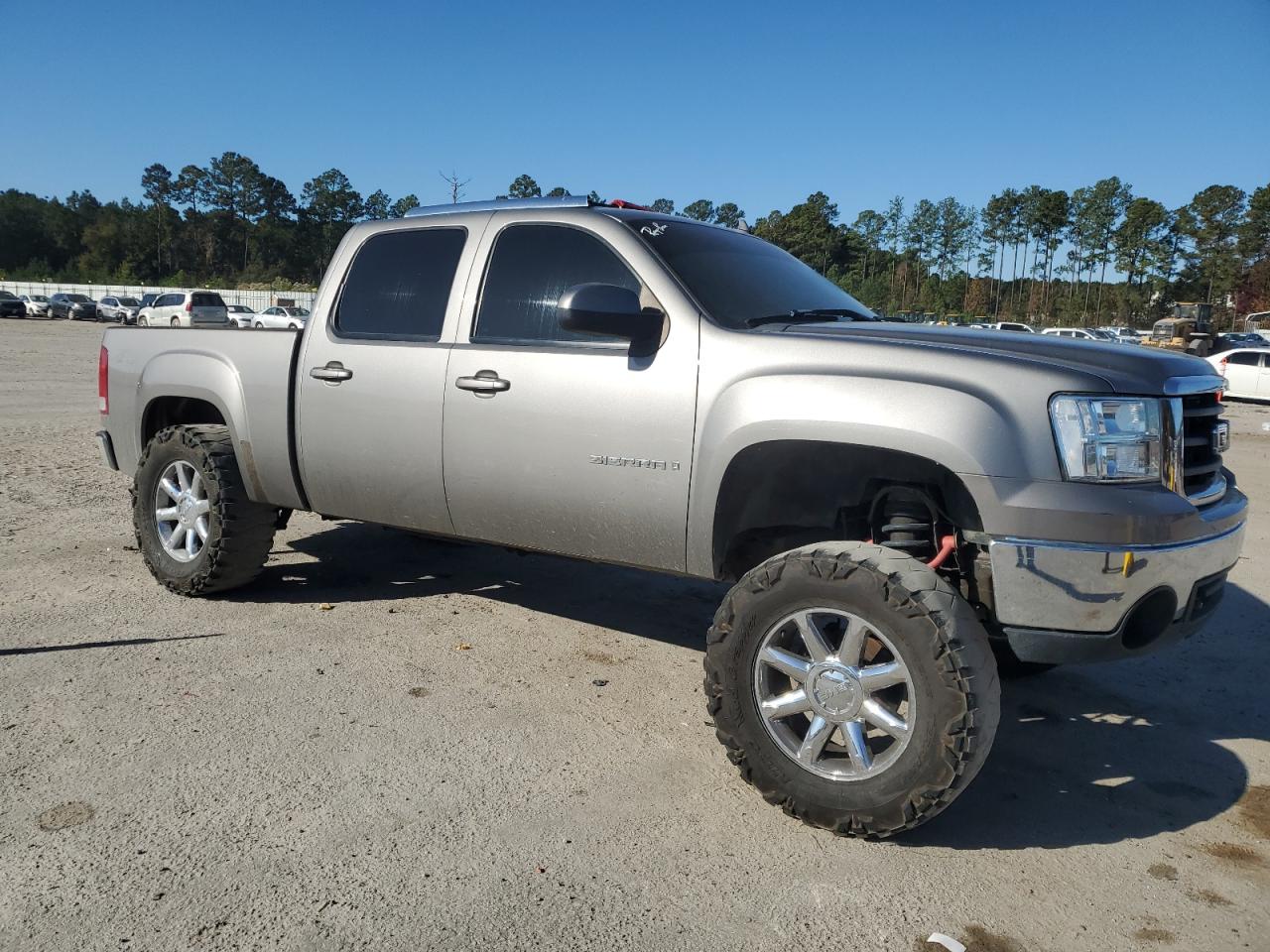 GMC Sierra K1500 Image 2
