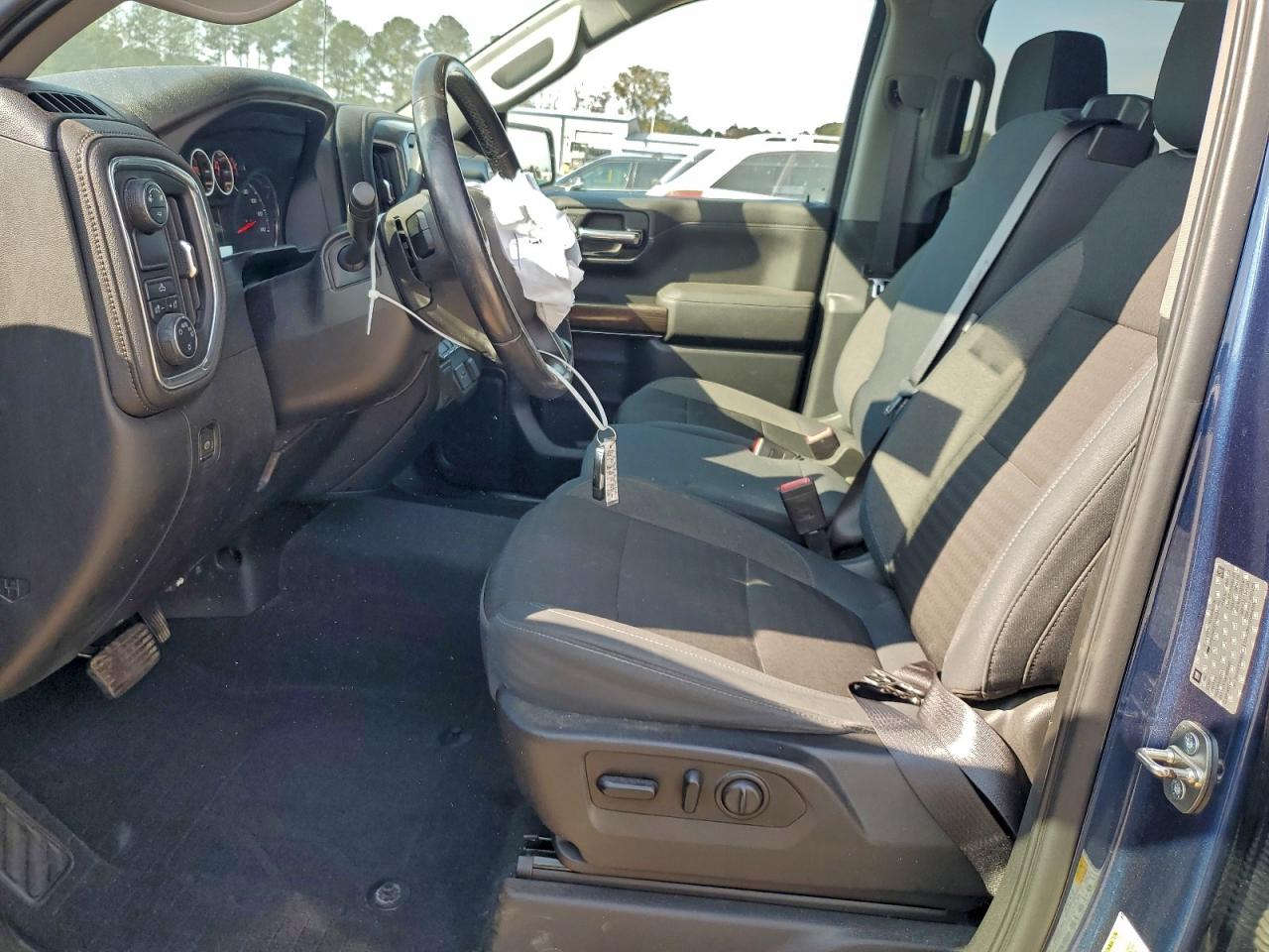 Chevrolet Silverado C1500 Lt Image 8