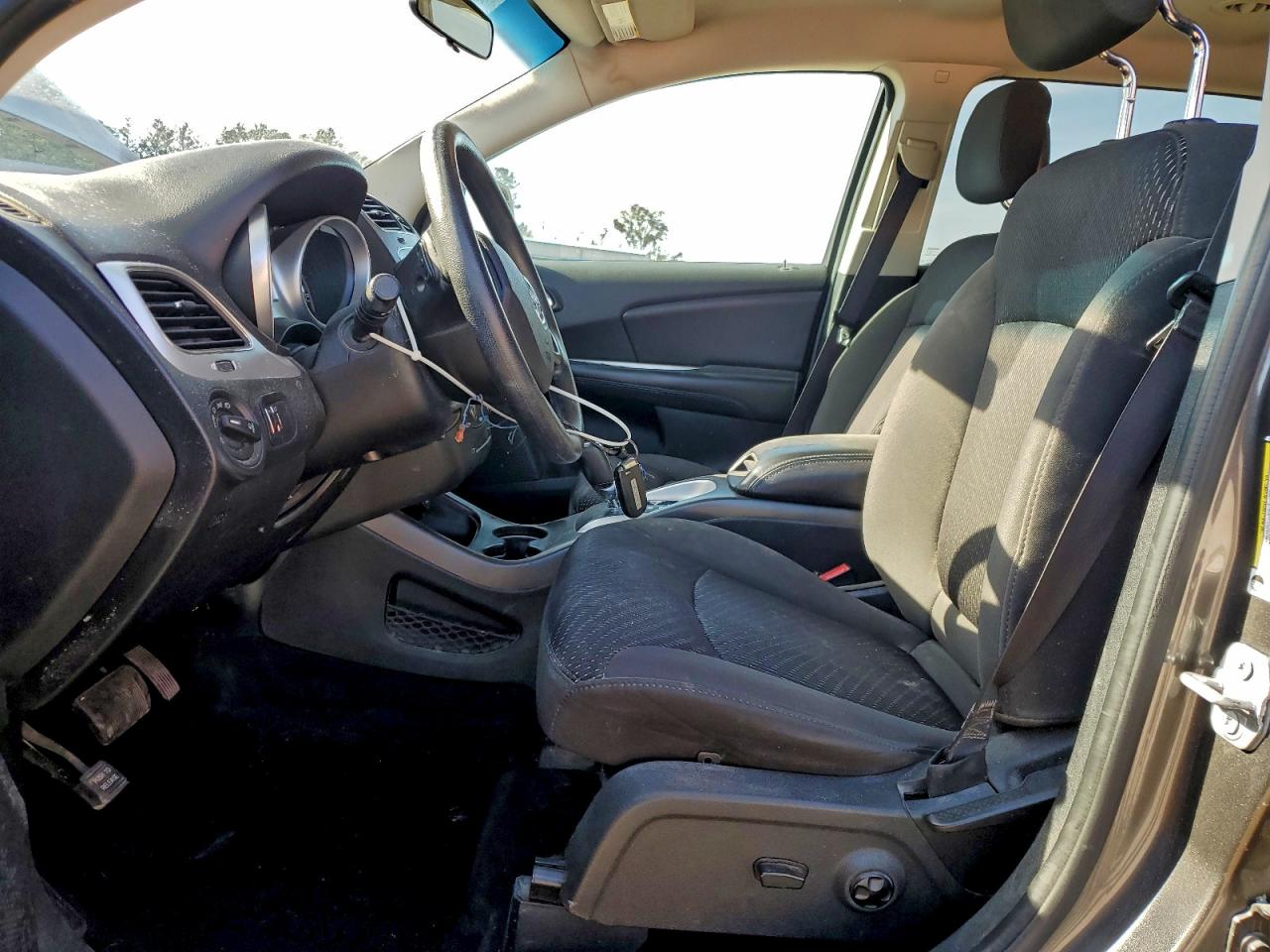 Dodge Journey Sxt Image 2