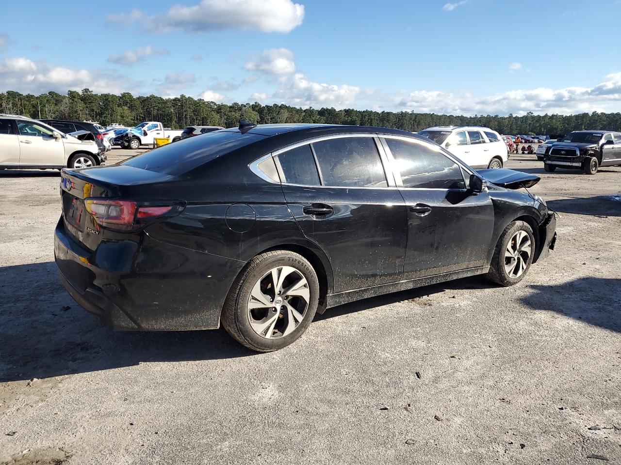 Subaru Legacy Premium Image 5