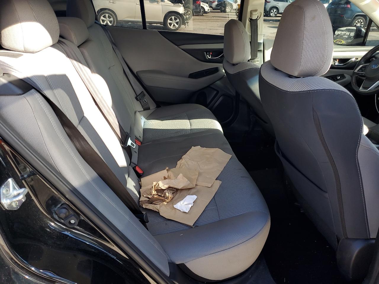 Subaru Legacy Premium Image 3