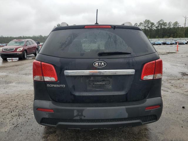 Kia Sorento Base Image 11