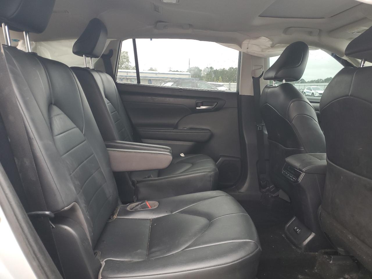 Toyota Highlander Xle Image 9