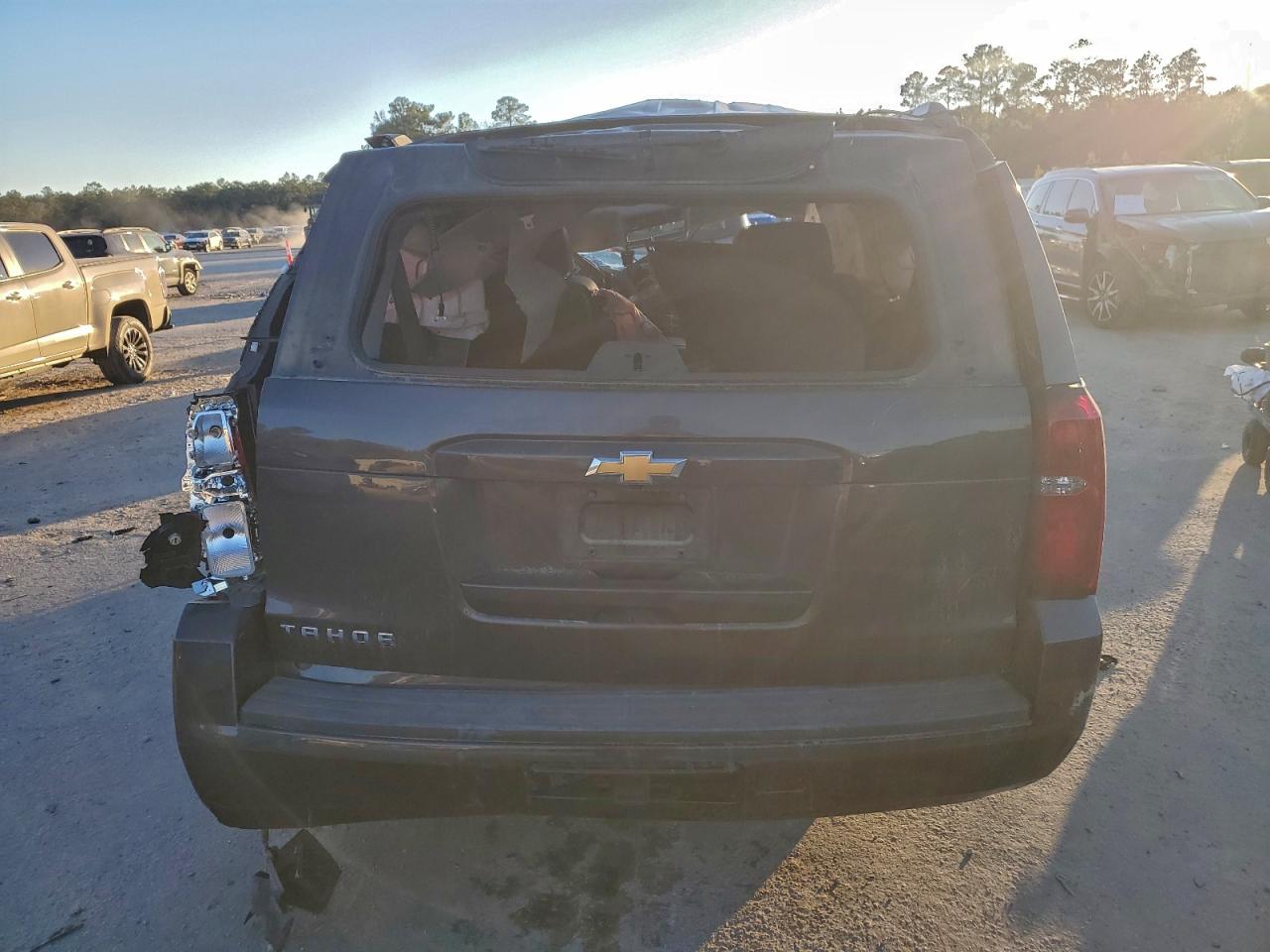 Chevrolet Tahoe K1500 Lt Image 2