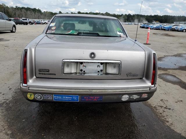 Cadillac DeVille Image 3