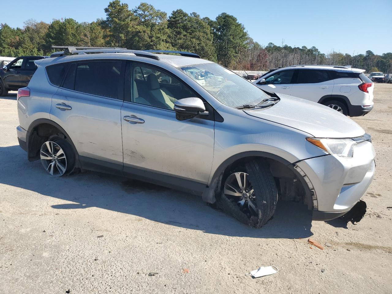 Toyota RAV4 Adventure Image 2