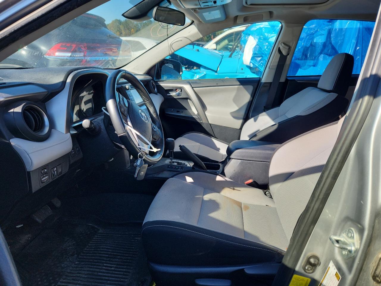 Toyota RAV4 Adventure Image 4