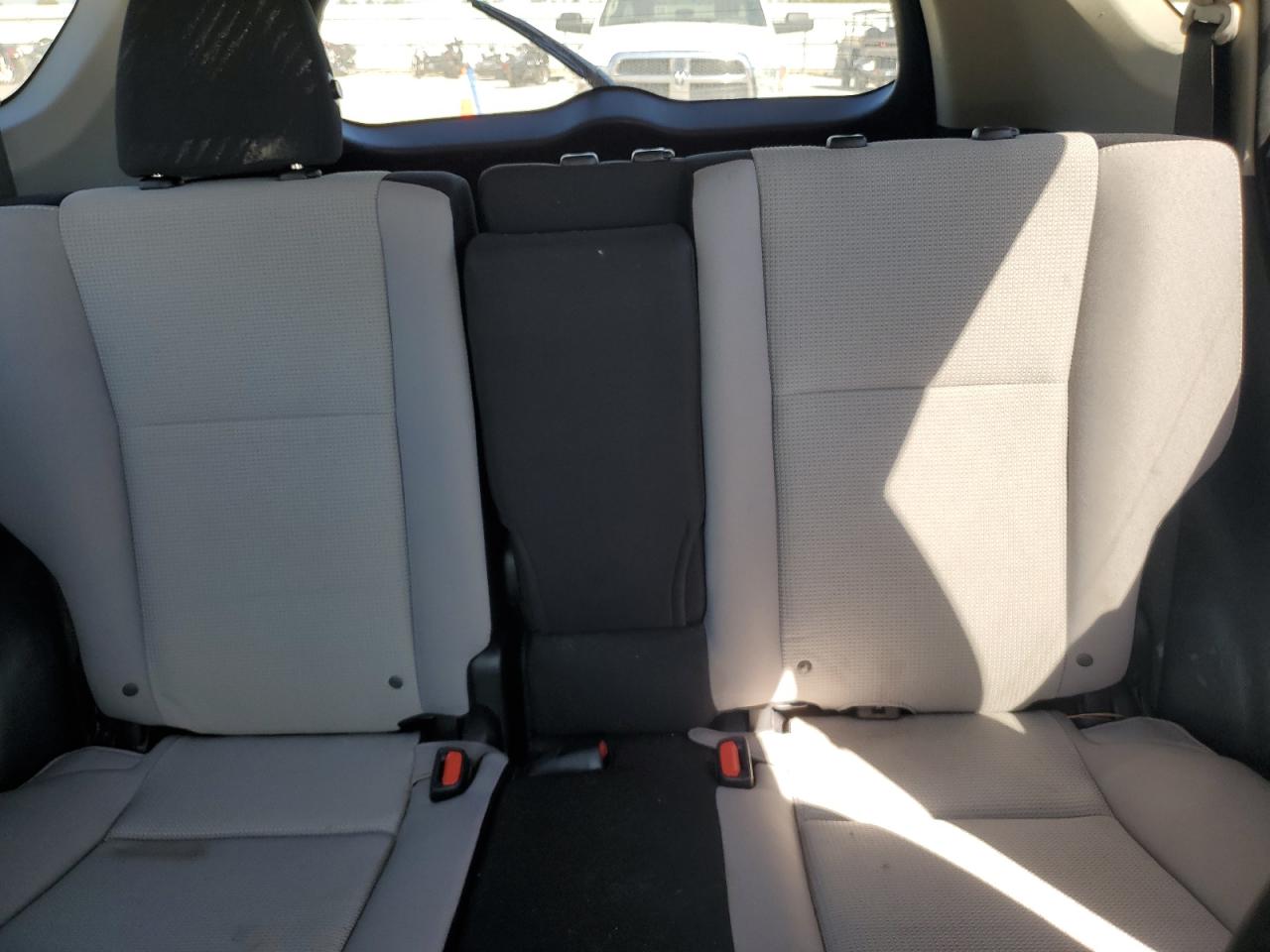 Toyota RAV4 Adventure Image 12