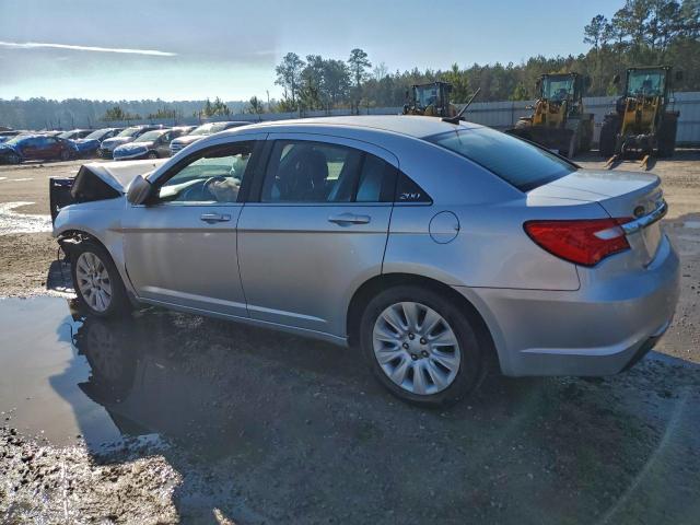 Chrysler 200 Lx Image 5