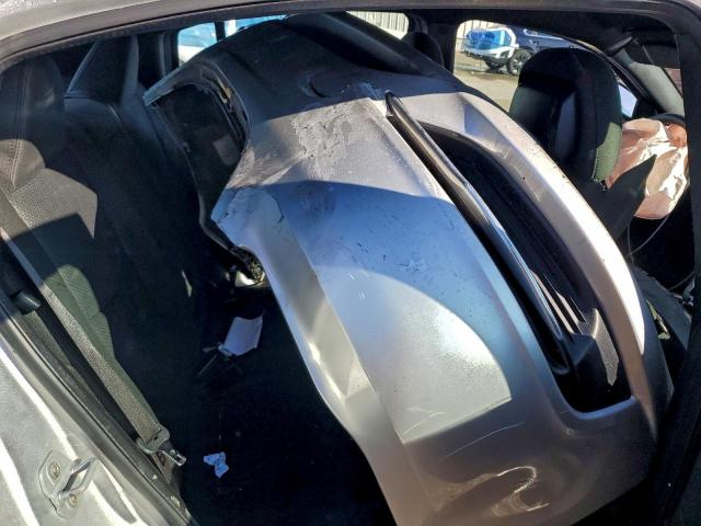 Chrysler 200 Lx Image 10