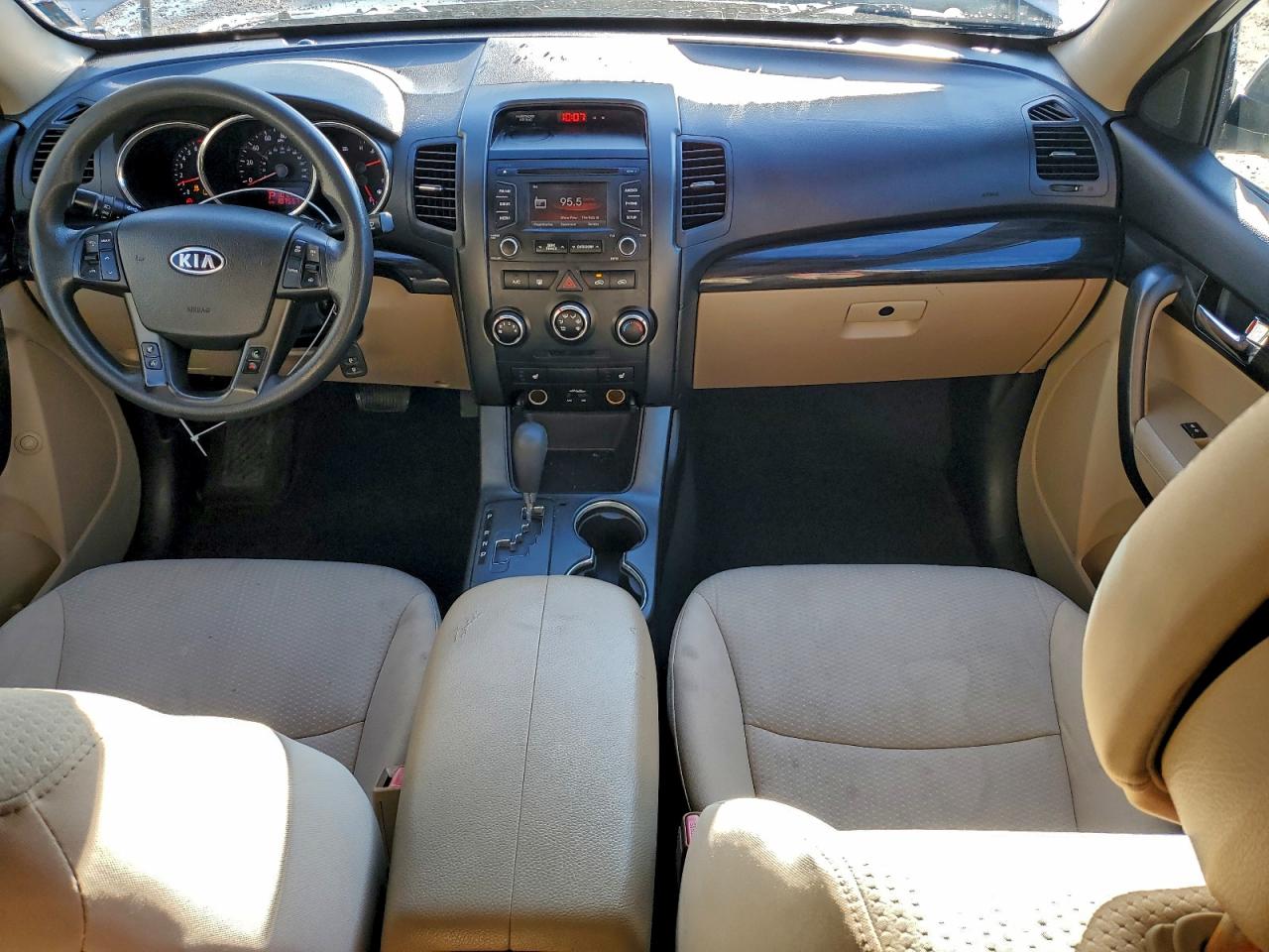 Kia Sorento Lx Image 9