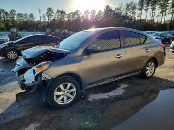  Salvage Nissan Versa