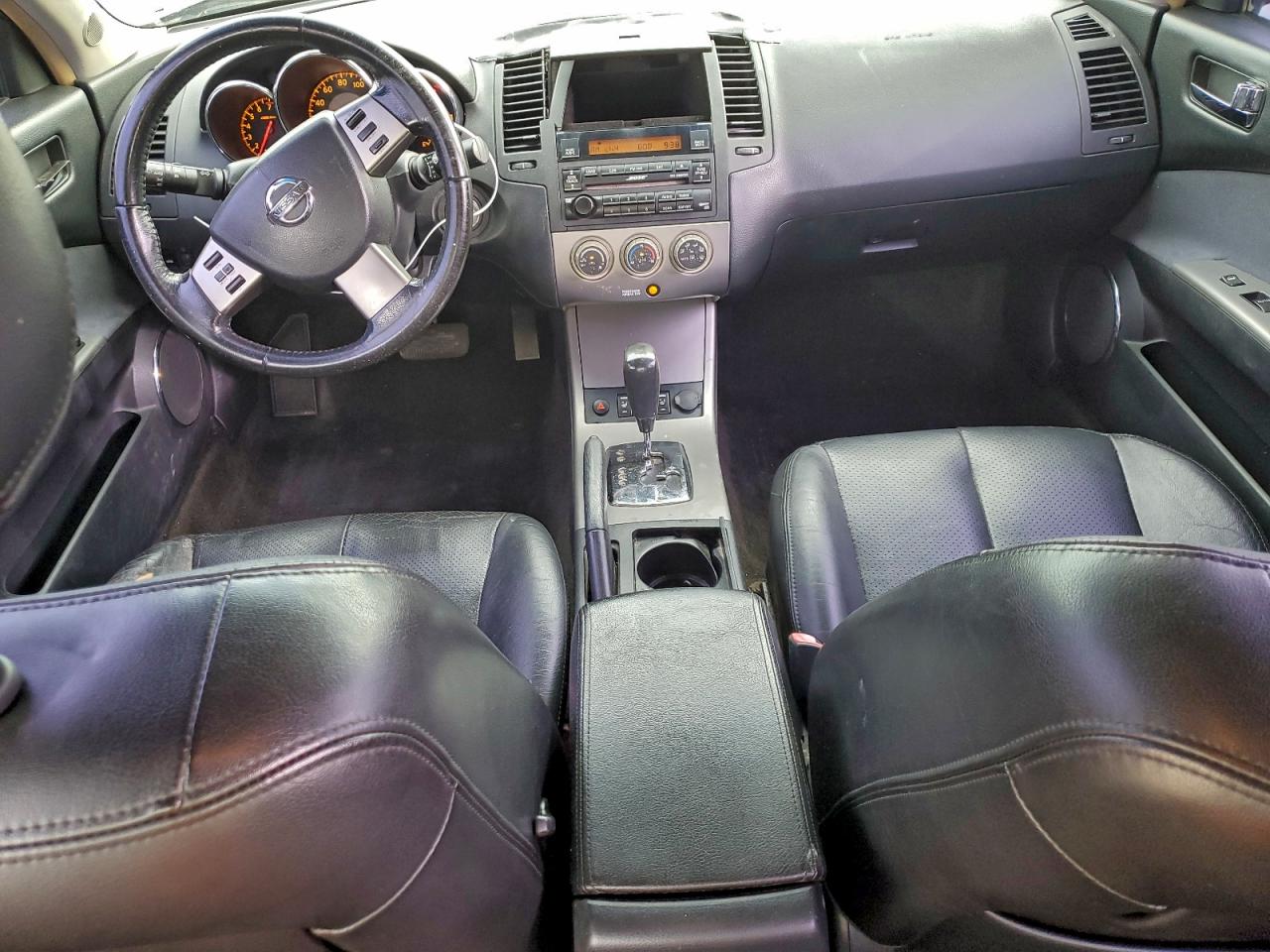 Nissan Altima Se Image 2