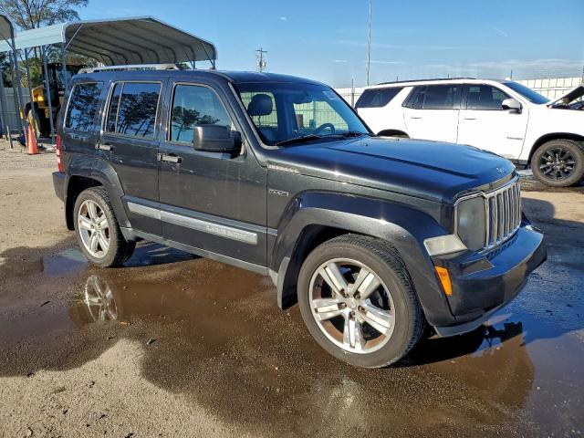 Jeep Liberty Jet Image 4