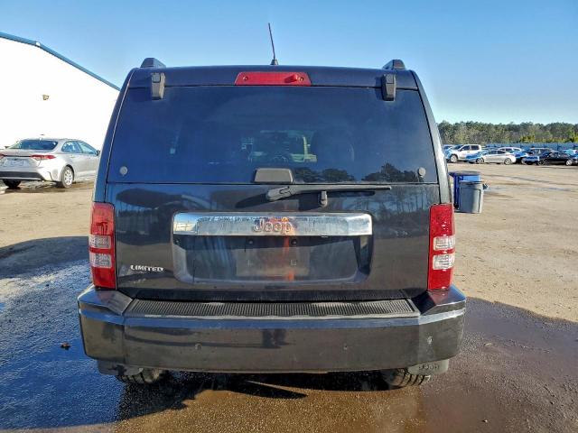 Jeep Liberty Jet Image 8