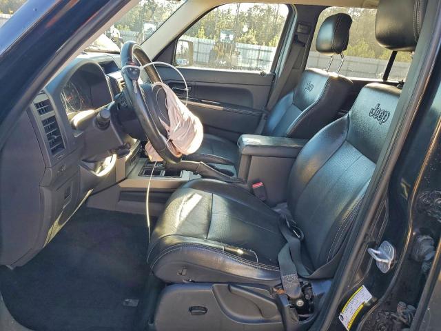 Jeep Liberty Jet Image 9