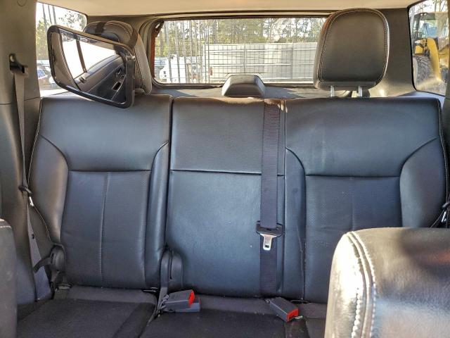 Jeep Liberty Jet Image 10