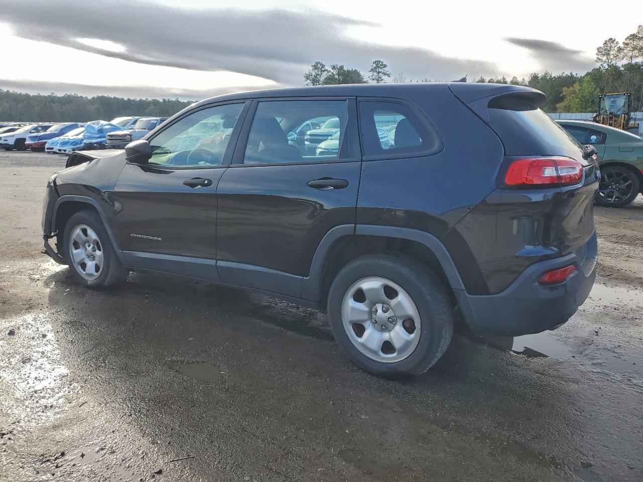 Jeep Grand Cherokee Sport Image 2
