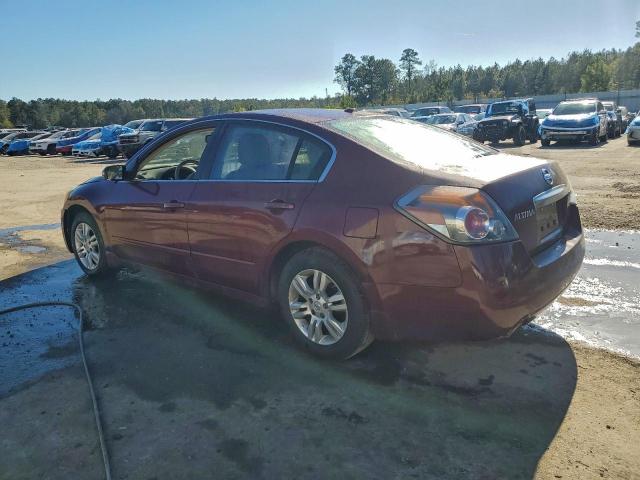 Nissan Altima Base Image 2