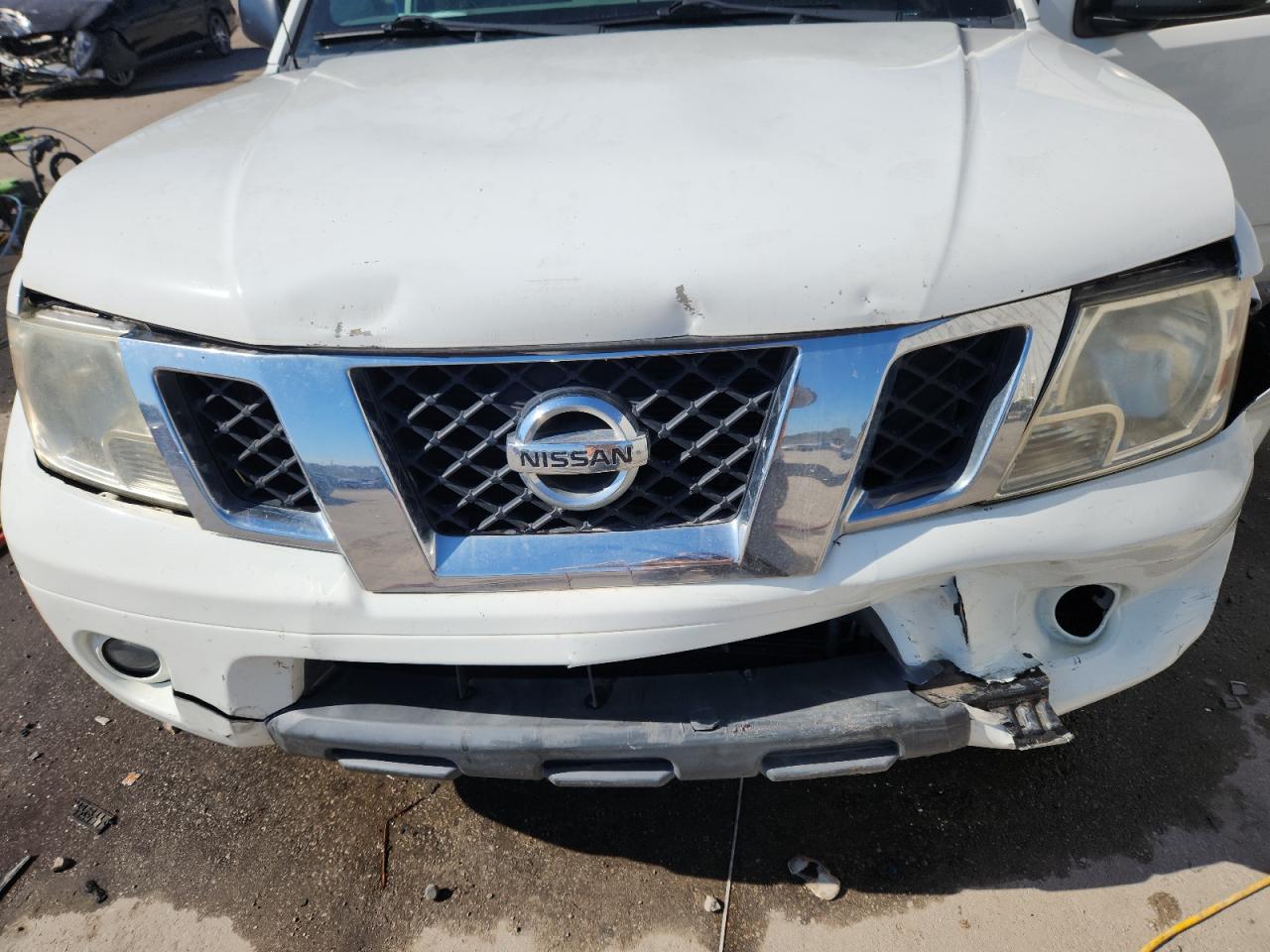 Nissan Frontier Sv Image 11