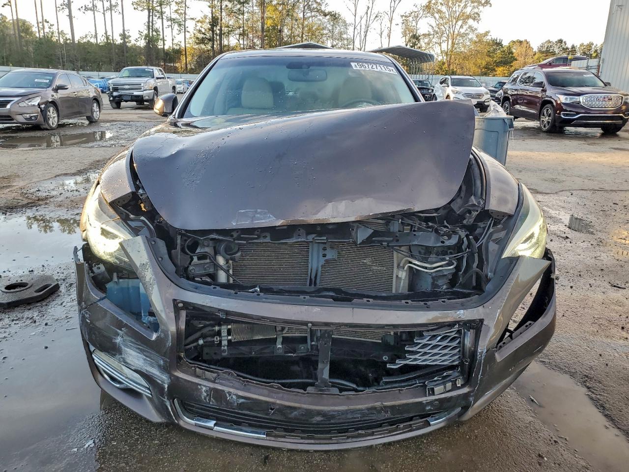 INFINITI Q70 3.7 Image 10