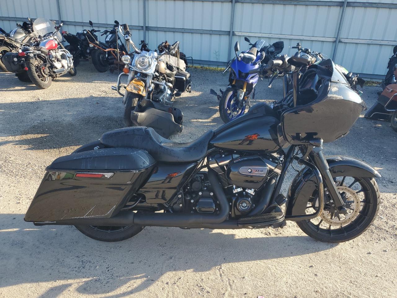 Harley-Davidson Fl Image 1