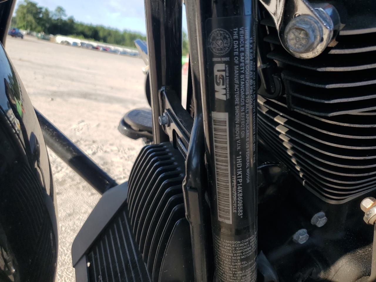 Harley-Davidson Fl Image 7