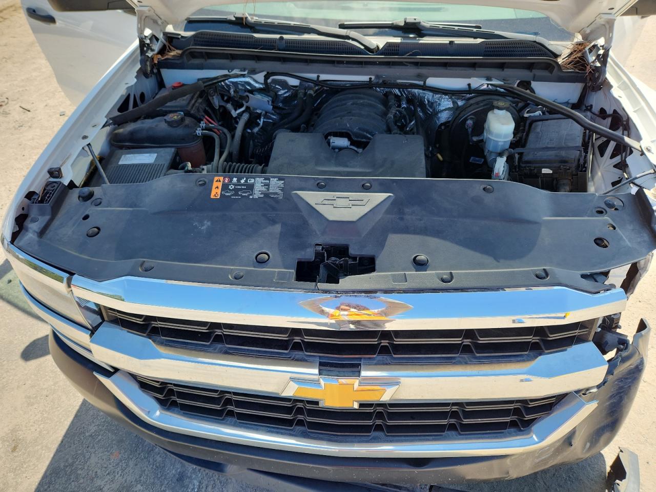 Chevrolet Silverado C1500 Image 10