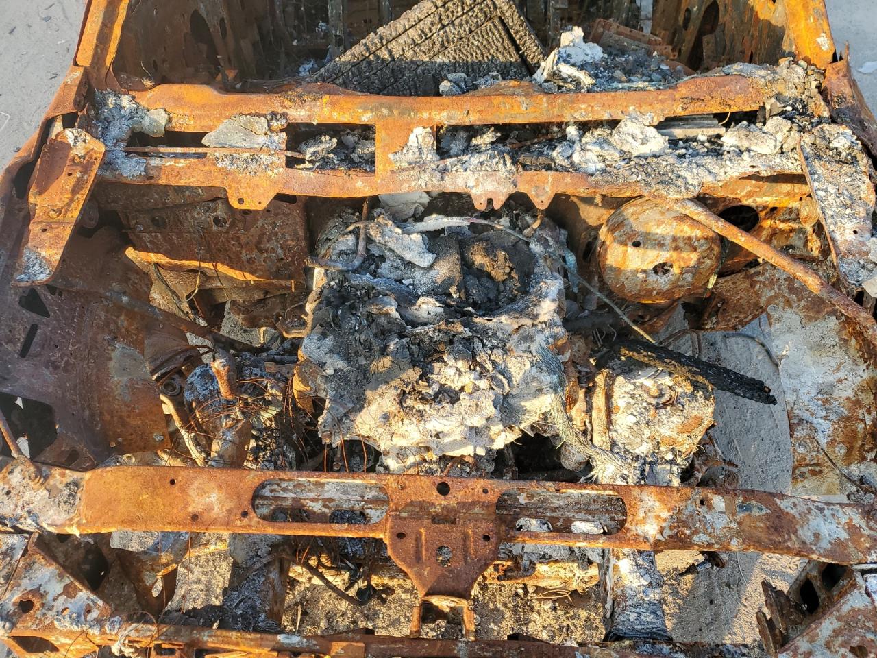 GMC Yukon C1500 Slt Image 9