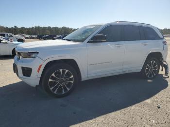  Salvage Jeep Grand Cherokee