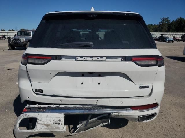 Jeep Grand Cherokee Overland Image 4