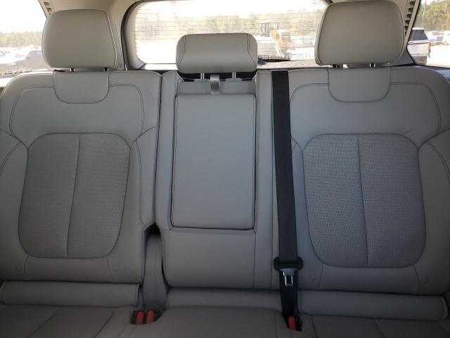 Jeep Grand Cherokee Overland Image 13