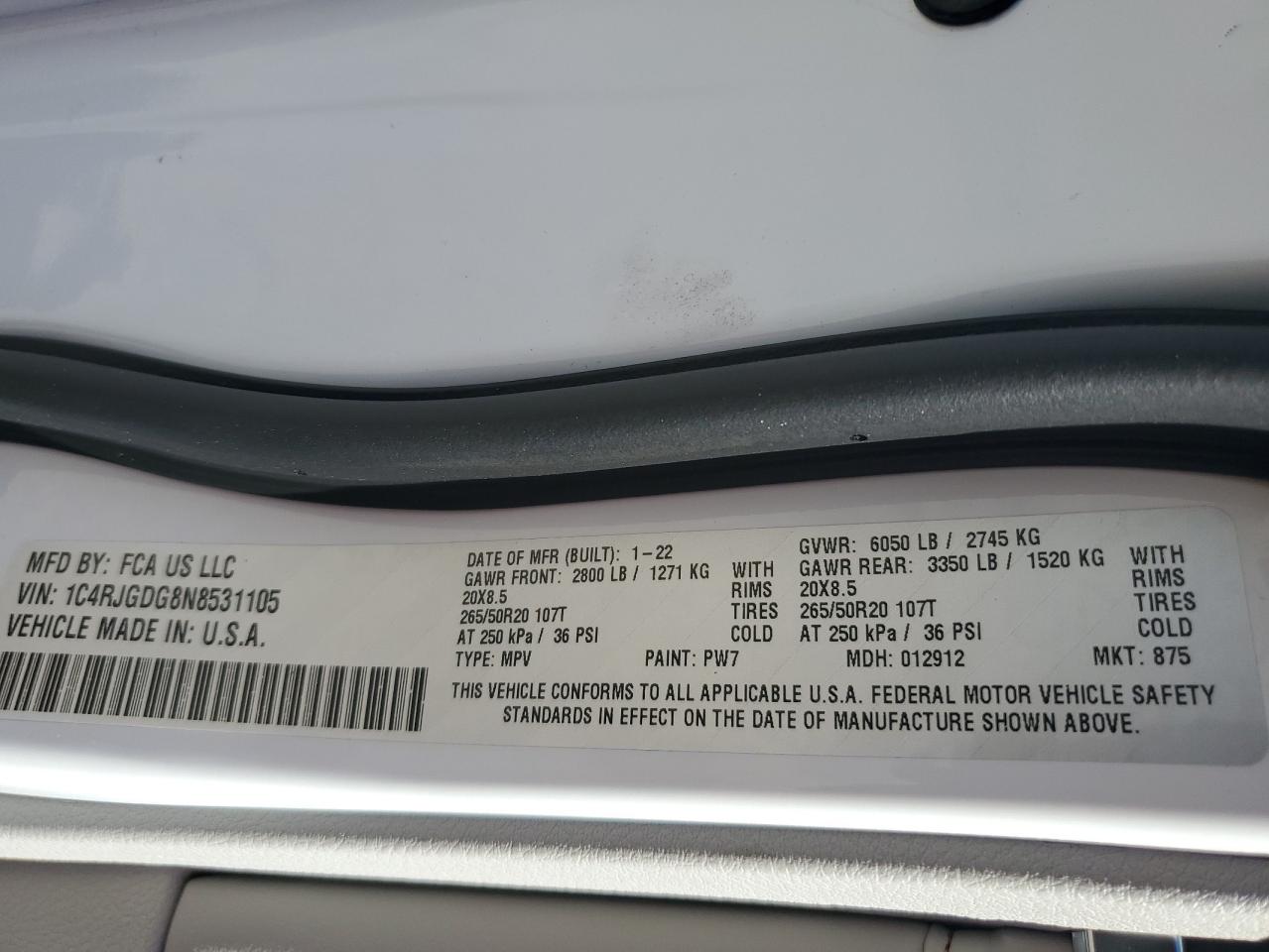 Jeep Grand Cherokee Overland Image 11